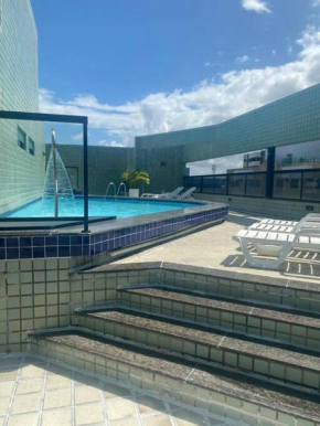 Sua casa na Ponta Verde 200m da praia
